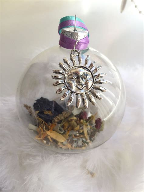 Snap container witchy bauble